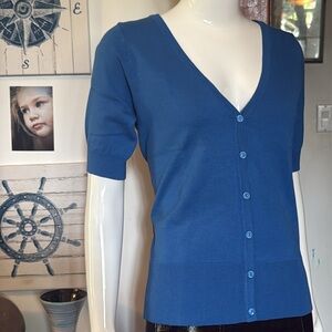 NWT northern reflections size small Blue V-Neck Button-Up Cardigan